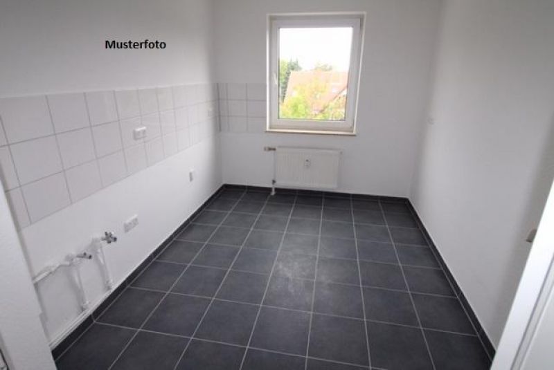 2 Zimmer Etagenwohnung Mit Balkon Zur Miete In Mainz